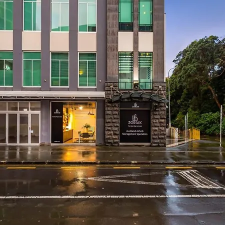 Modern One Bedroom Apartment In Auckland Central